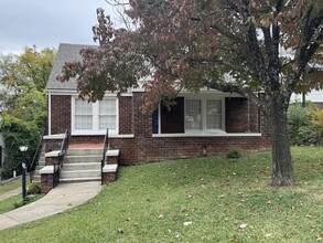 Building Photo - 1605 4th Terrace W