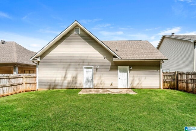Building Photo - 3028 Rosewalk Dr