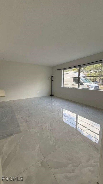 Building Photo - 1449 N 14th Way