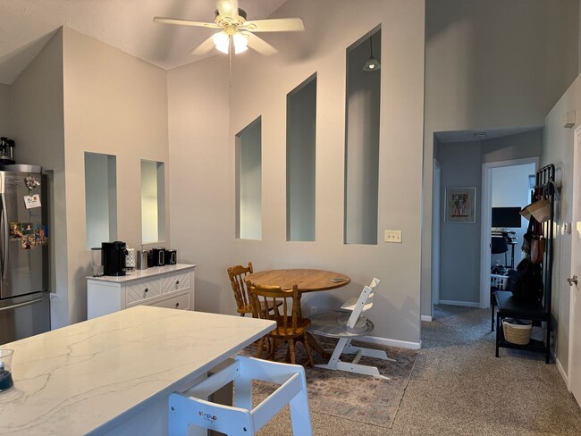 Building Photo - Spacious Corner Townhome with Private Yard...