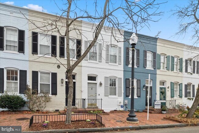 Building Photo - 1343 28th St NW