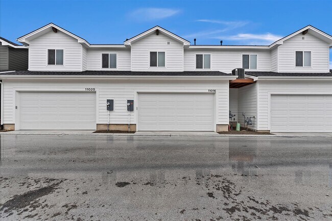Building Photo - 11016 W Portola St