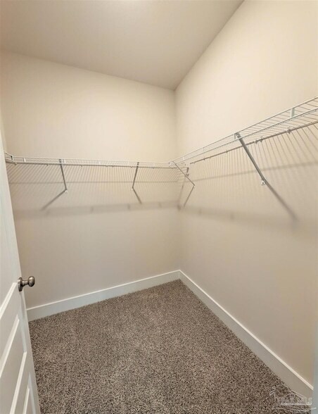 Building Photo - 9907 Starling Dr