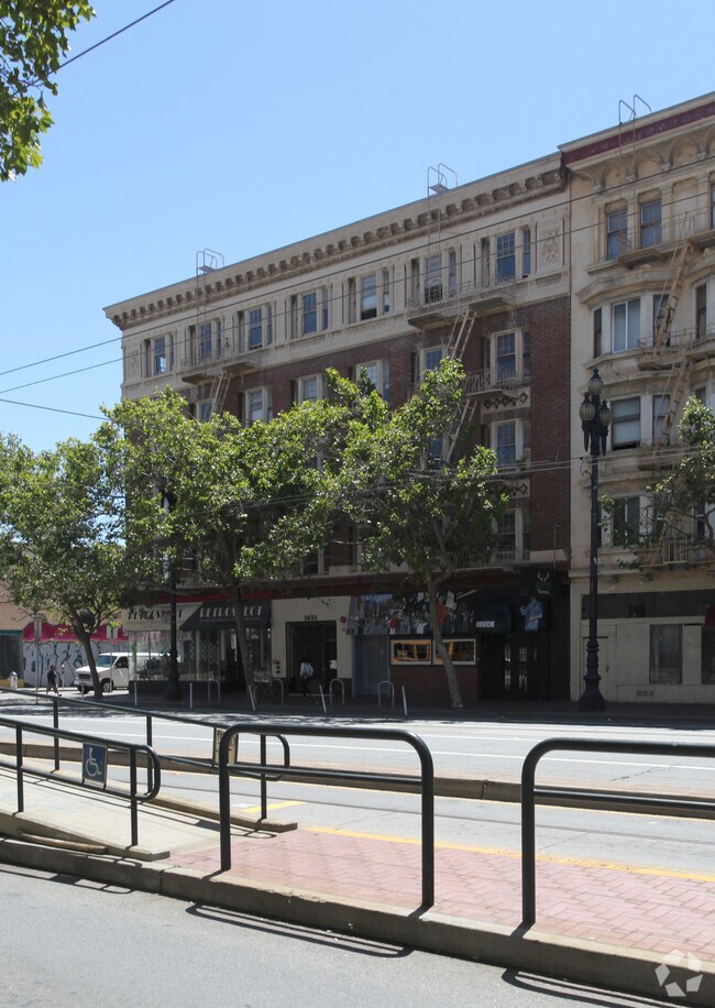 1649 - 1655 Market St - 1651 Market