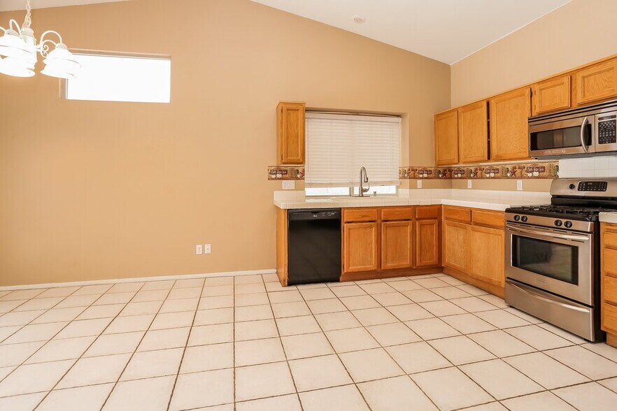 Building Photo - 607 Park Landing Ct