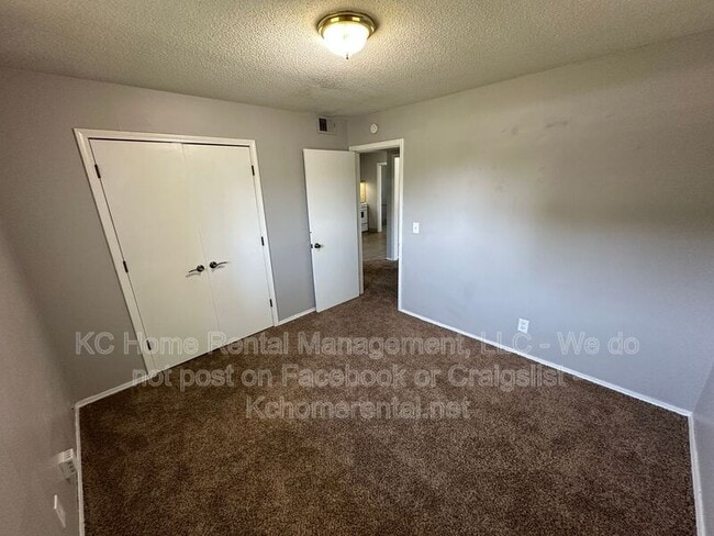 Building Photo - 6500 Ravena Rd