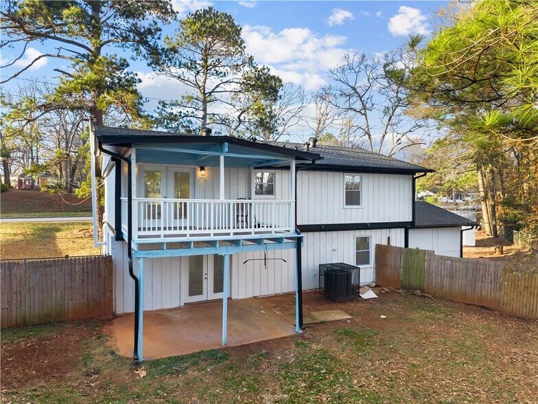 Building Photo - 2304 S Hairston Rd