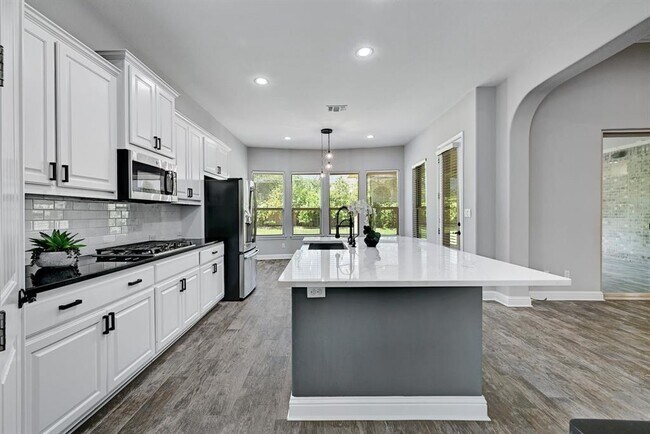 Building Photo - 154 Goodwater Ct