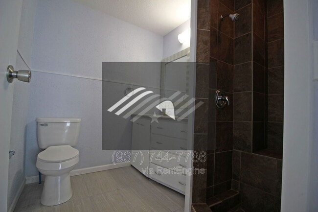 Building Photo - 78 Notre Dame Ave