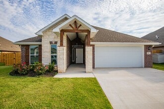 Building Photo - ***1021 Pink Lady Place***