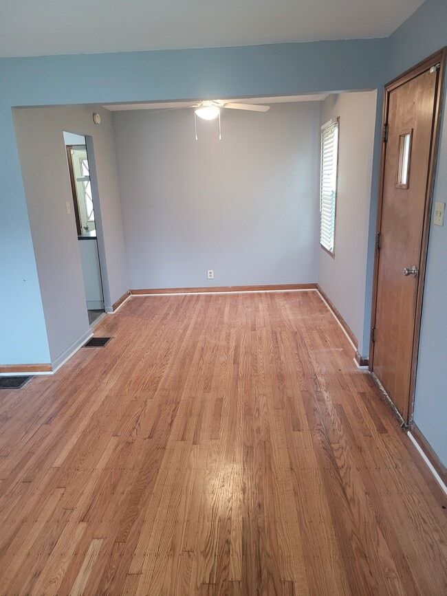 Building Photo - 1659 N Tibbs Ave