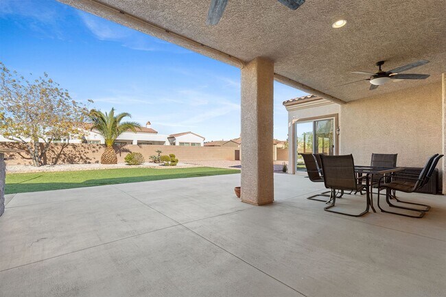 Building Photo - Canyon Falls Single-Story: Chef’s Kitchen, Office + Built-In BBQ Yard (3-Car)