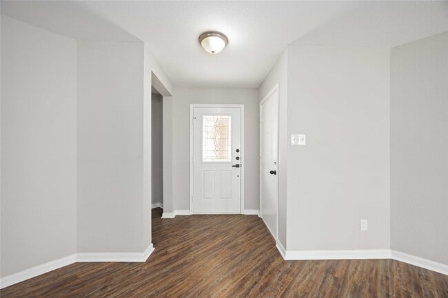 Building Photo - 2623 Skyview Glen Ct