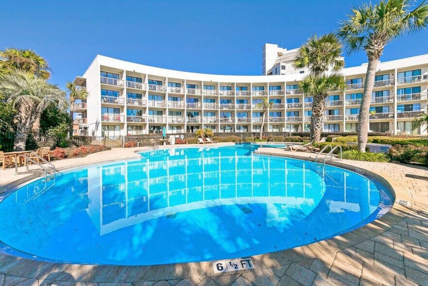 Building Photo - 214 Miracle Strip Pkwy SW