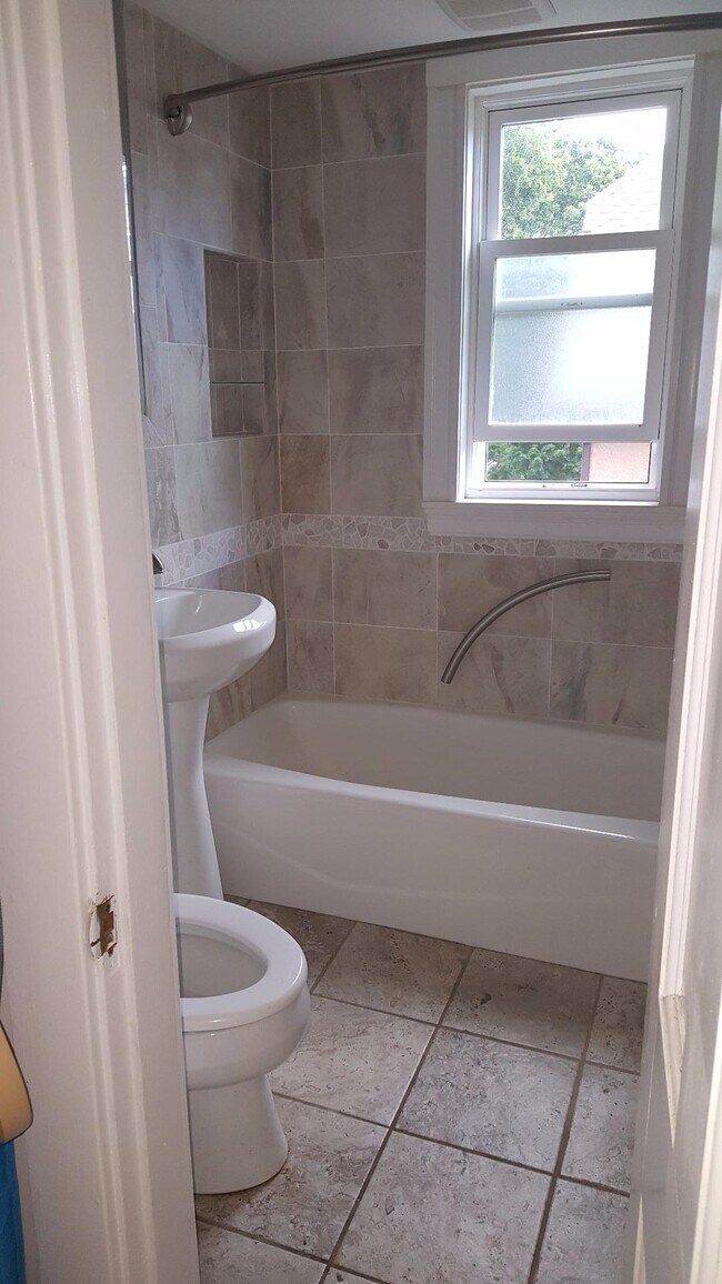 Building Photo - 29 Ricker Rd