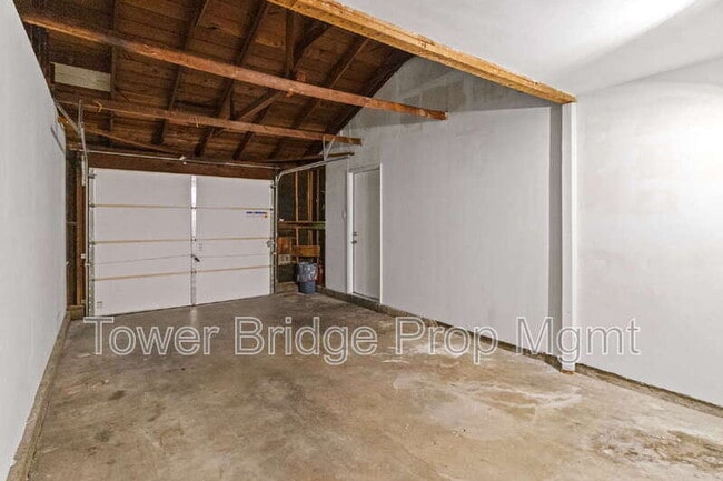 Building Photo - 6405 Friday Cir