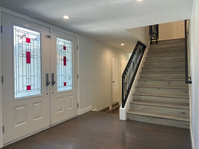 Building Photo - 8431 Faust Ave