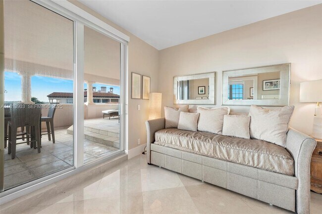 Building Photo - 19253 Fisher Island Dr