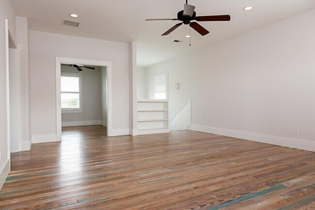 Building Photo - 2612 Todville Rd