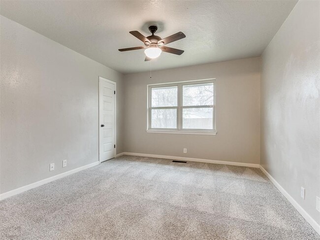 Building Photo - 1428 Cinderella Ave