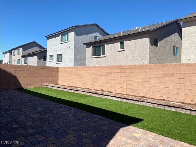 Building Photo - 10246 Bloom Quick Ct
