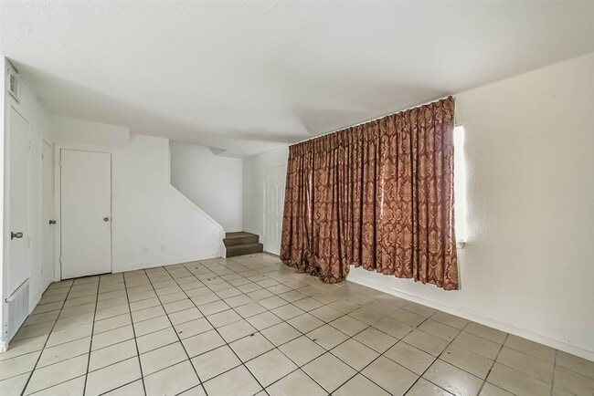 Building Photo - 9710 Galaxy St