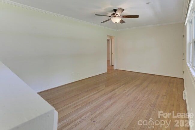 Building Photo - 121 Marshdale Ave SW