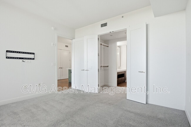 Building Photo - 1820 Peachtree St NW