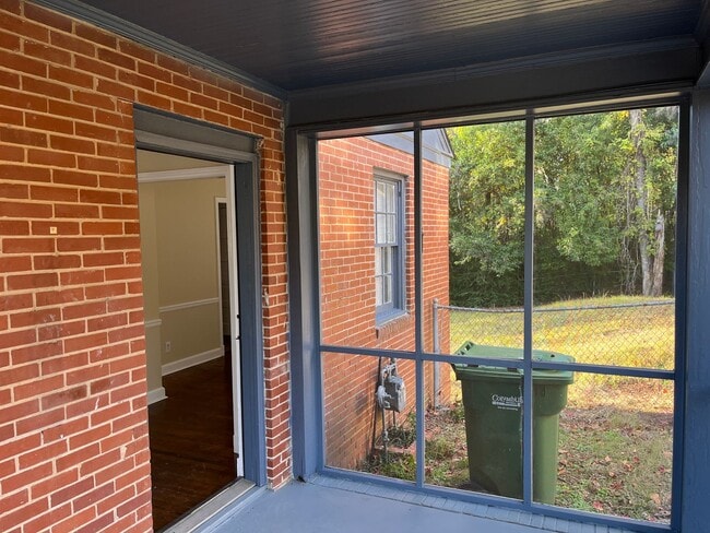 Building Photo - ***Near Ft. Benning. Columbus, GA 2 Bedroom / 1 Bathroom Home for Rent***