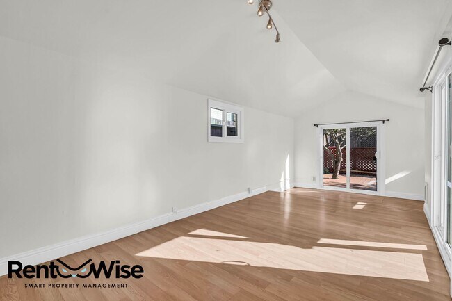 Building Photo - 4525-4529 Irving St. SF