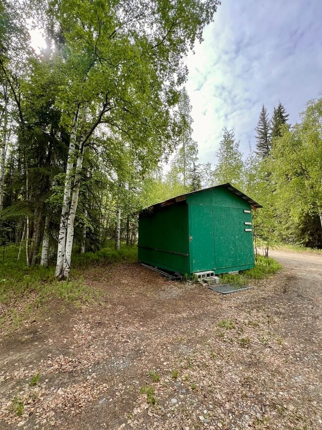Building Photo - 1 Bedroom Cabin with Water Holding Tank / ...