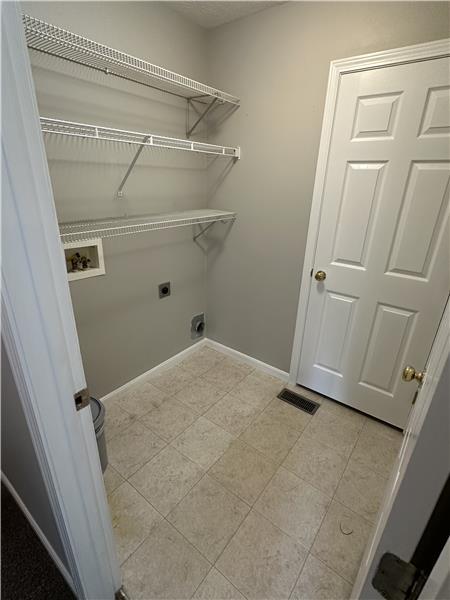 Building Photo - 2691 Edenbridge Ct