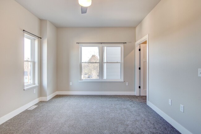 Building Photo - Brand New Luxury Townhomes: 3BR, 2.5Bath A...