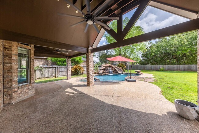 Building Photo - 5534 Weston Dr