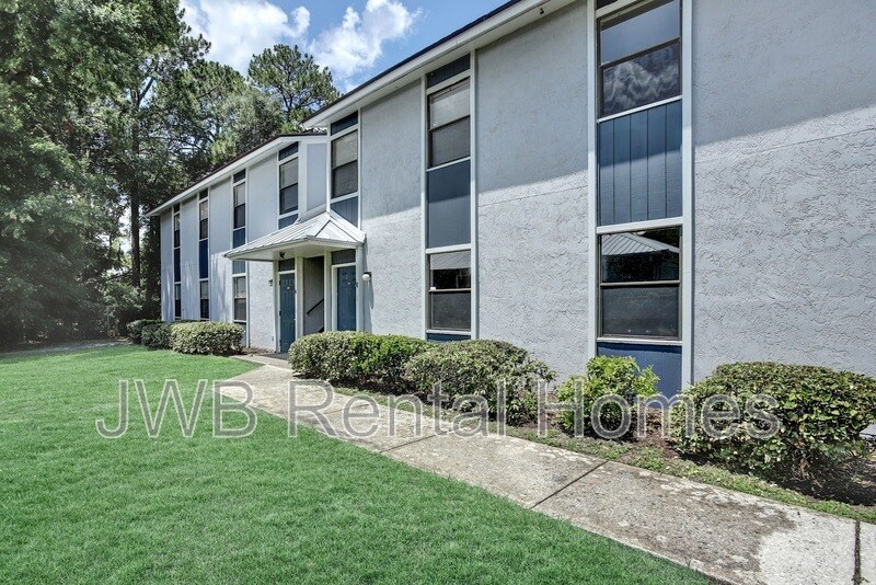 Primary Photo - 10825 Key Haven Blvd
