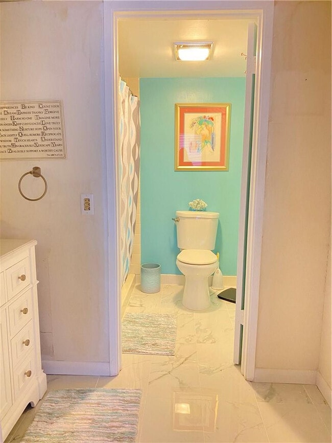 Building Photo - 2704 Nassau Bend