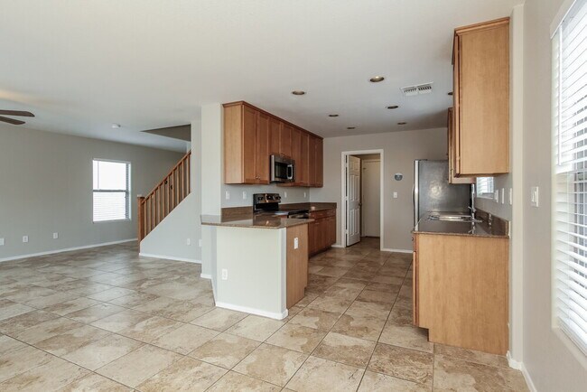 Building Photo - 40333 W Helen Ct