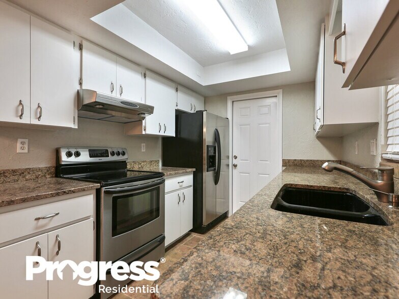 Building Photo - 4134 Shady Oaks Ct