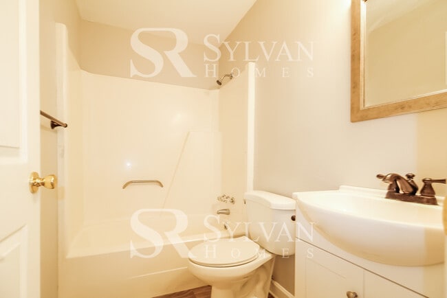 Building Photo - Coming HOME never felt so good!