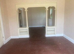Building Photo - 169 7th Ave
