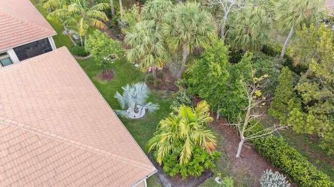 Building Photo - 9368 Cantal Cir E