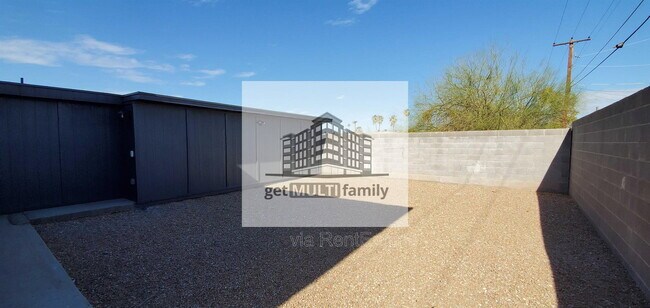 Building Photo - 1766 E 6th Ave