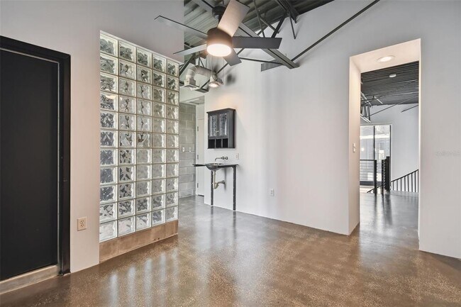 Building Photo - 217 N 12th St