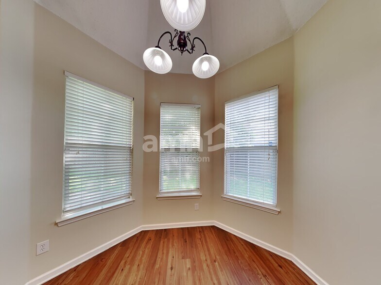 Building Photo - 4607 Orange Tulip Dr