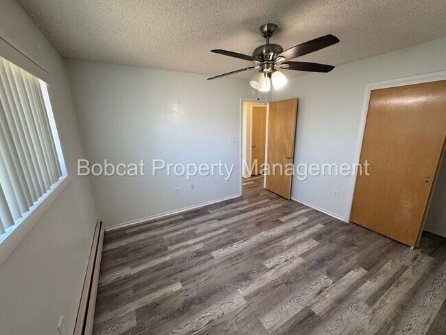 Building Photo - 5229 Silver Sage Dr