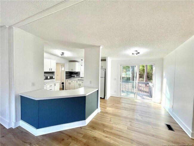 Building Photo - 88 Bone Oak