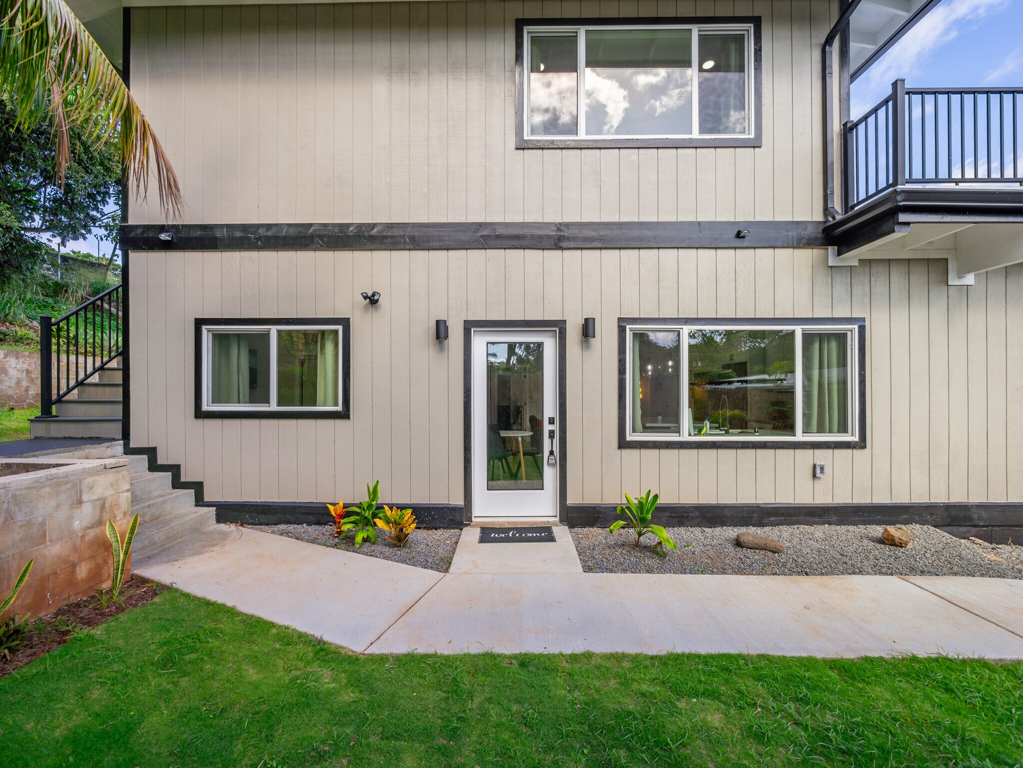 Building Photo - 95-148 Waimakua Dr