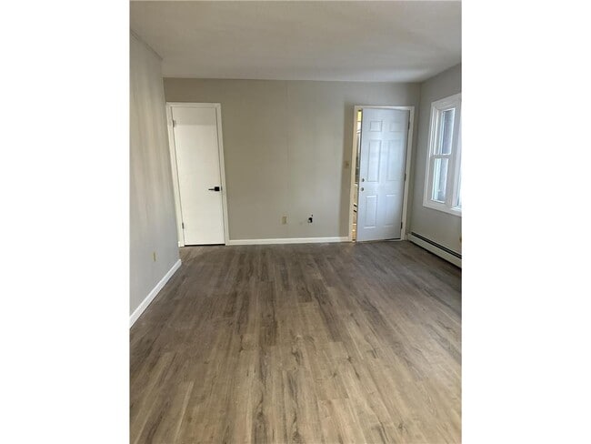 Building Photo - 453 13th Ave NW