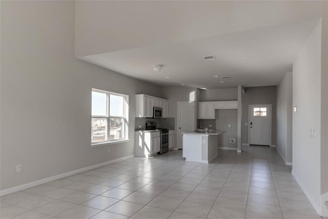 Building Photo - 6821 Ranchito Dr