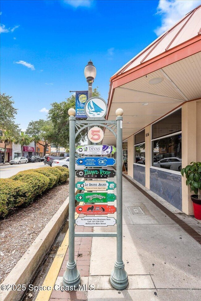 Building Photo - 1465 S Harbor City Blvd